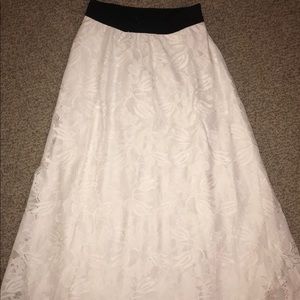 LulaRoe Lucy skirt